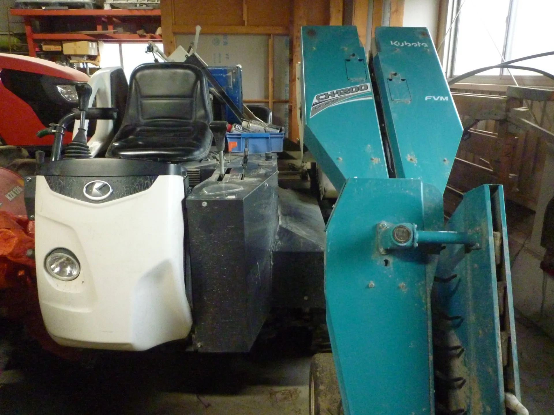 ニンジン収穫機(クボタCH-1200)部品